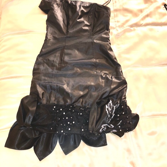 SALE🎉🌟Elegant Dress - Picture 2 of 8